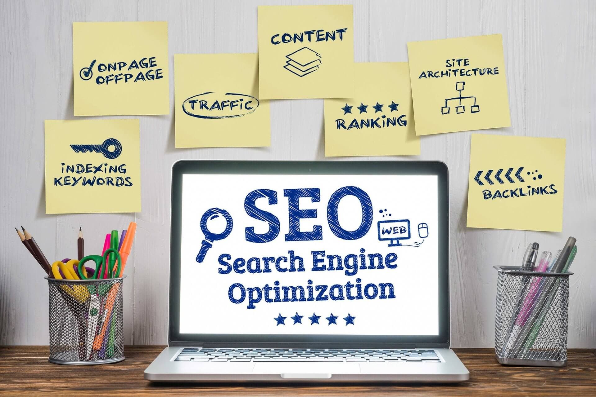 Cómo adaptamos la estrategia SEO a tu sector
